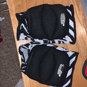 Volleyball knee pads